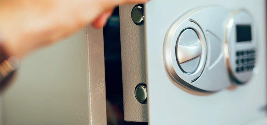 Fingerprint Safe Openers in Novato, CA